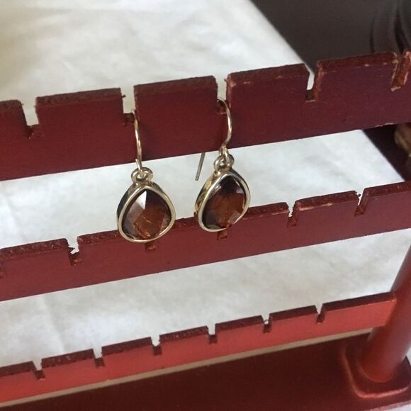 $8 ea or 3/$15. Goldtone  and Brown Teardrop Earri - Picture 1 of 8